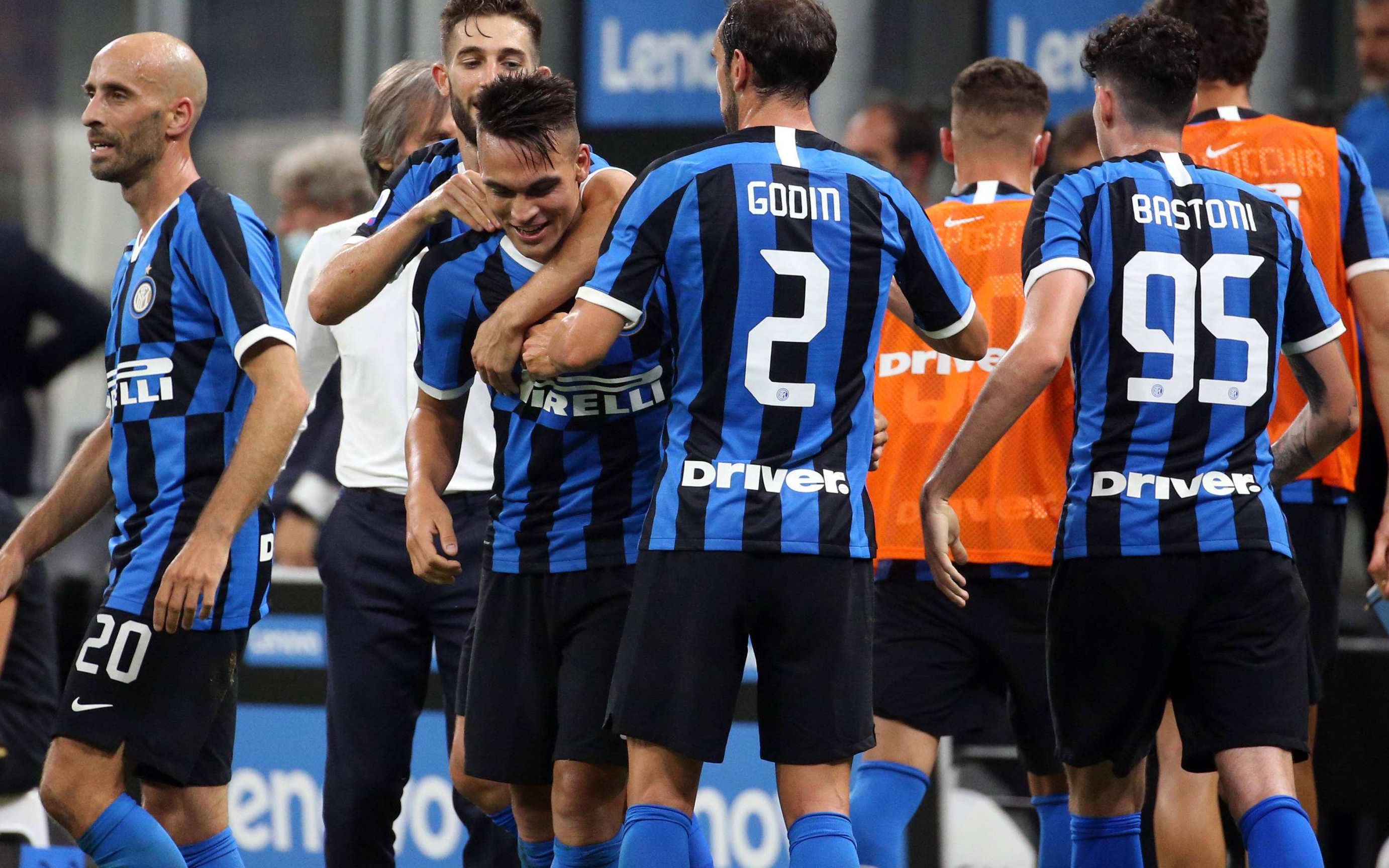 米切尔&莫布利首节合砍26分，其他队友合计只得7分