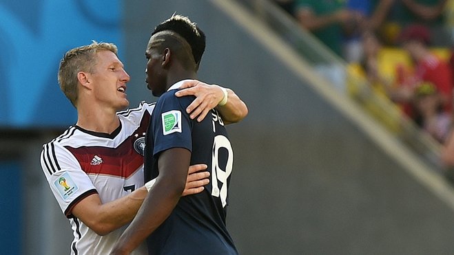 相较去年圣诞，曼城本赛季多拿10分，阿森纳多6分，利物浦少10分（今年圣诞对比去年：曼城+10分，阿森纳+6分，利物浦-10分）