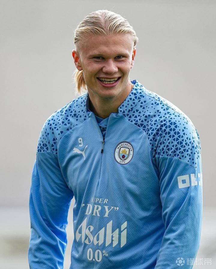 塔利亚菲科：期待与亚马尔PK，不排除未来去西班牙踢球（塔利亚菲科：盼与亚马尔过招，未来不排除前往西班牙踢球）