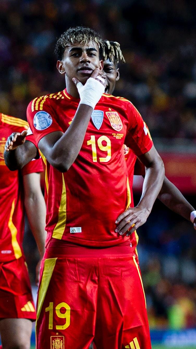 梅努申请离队，心属那不勒斯！已有12队邀约，曼联只接受租借！