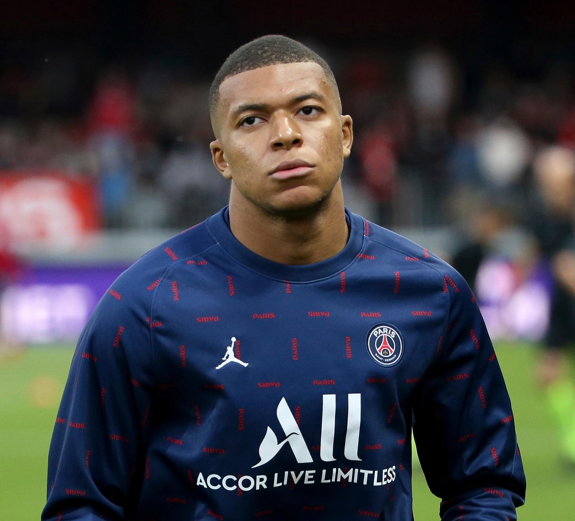 官方：荣昊加盟广东吴川青年，参加广东省足球超级联赛四强赛（官宣：荣昊签约广东吴川青年队，将出战广东省足球超级联赛四强赛）