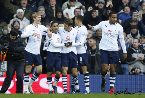 官方：伯恩茅斯续约17岁前锋乔尼·戴（伯恩茅斯官宣与17岁前锋乔尼·戴完成续约）