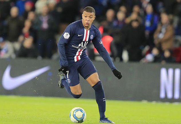 佛罗里达州Hollywood Hard Rock新吉他塔楼完工