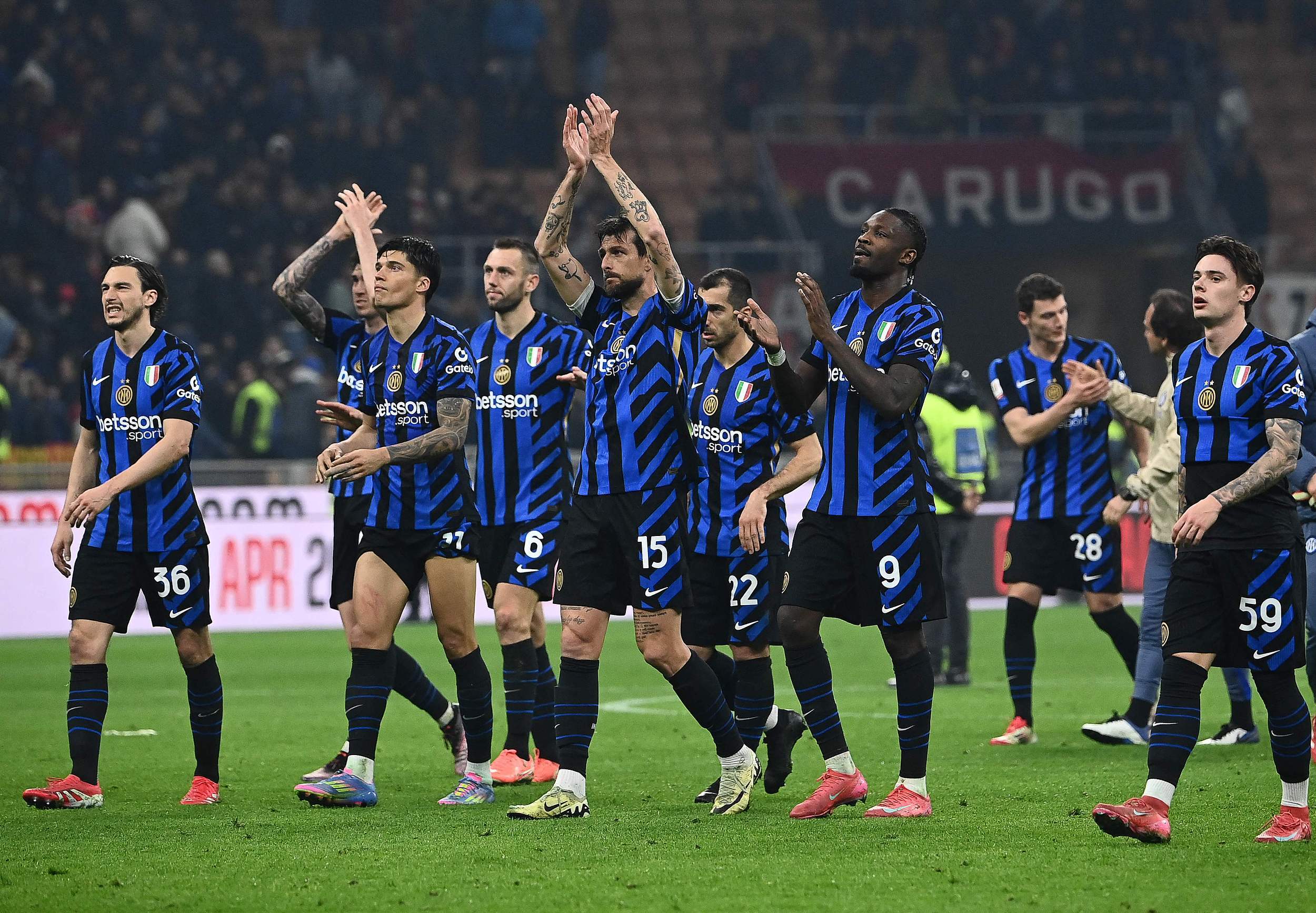 世联赛疯狂夜：巴西逆转日本，意大利横扫，冠军归属难料