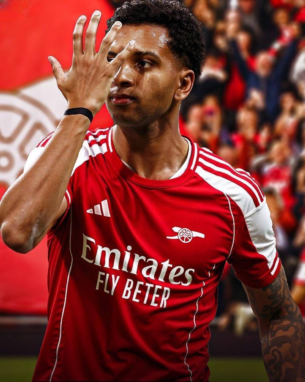 普约尔：我在家里很少谈足球，两个女儿最近才知道我曾效力巴萨